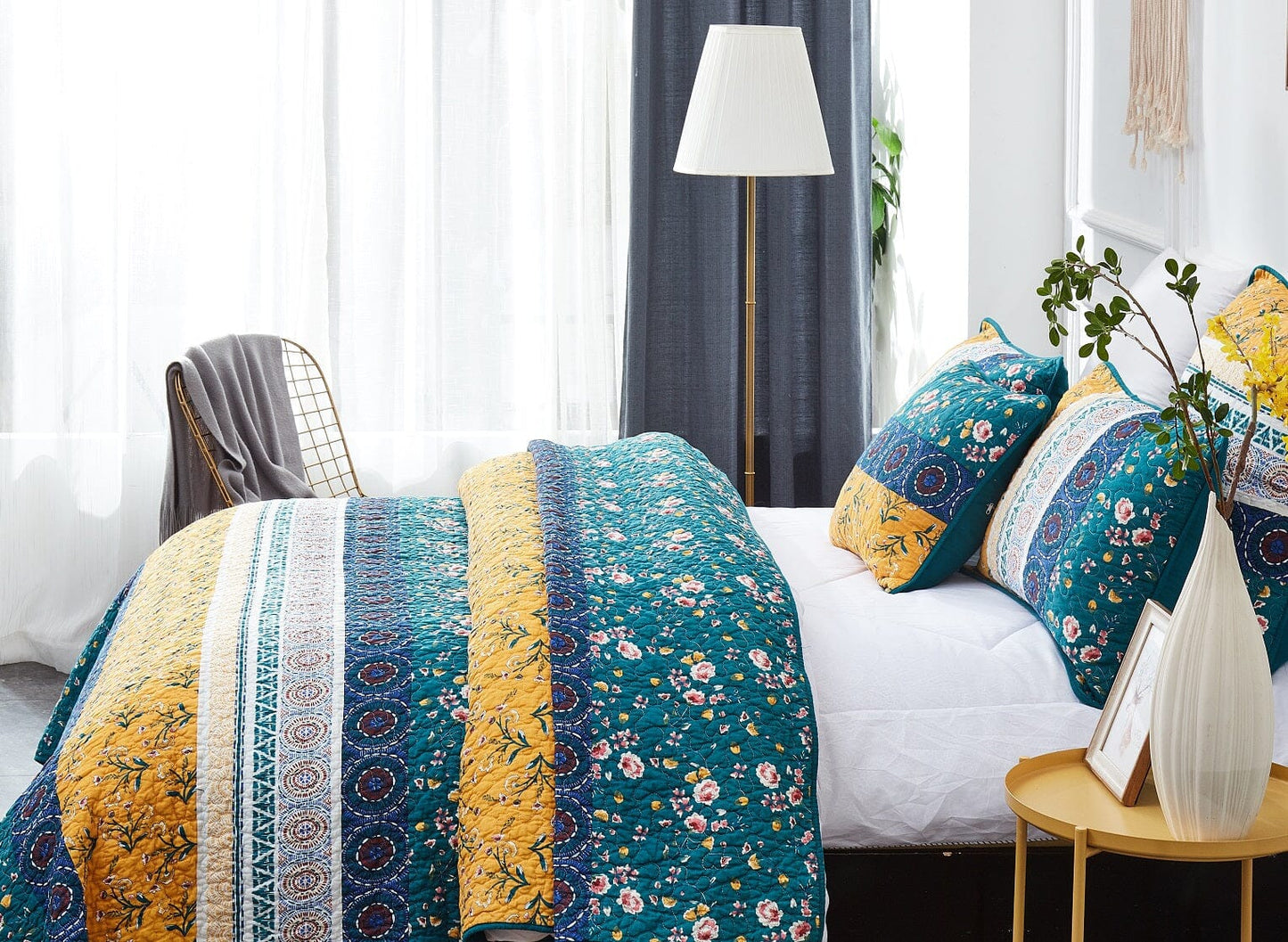 Random Mystery Box - Cotton Patchwork Quilted Bedspread Coverlet Set