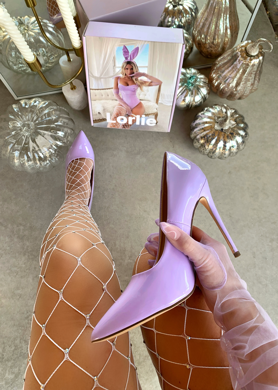 WONDERLAND FANTASY GLOSSY PURPLE HEEL PUMP