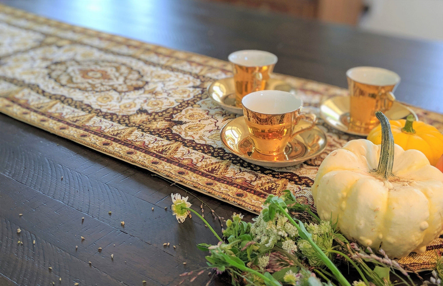 DaDa Bedding Golden Persian Style Rug Floral Brown Elegant Woven Tapestry Dining Table Runner (18119)