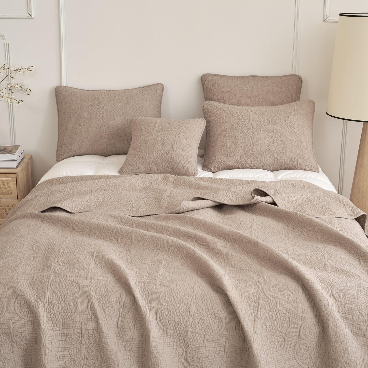 DaDa Bedding Neutral Taupe Beige Sandy Elegant Matelasse Cotton Quilted Bedspread Set (JHW-585)