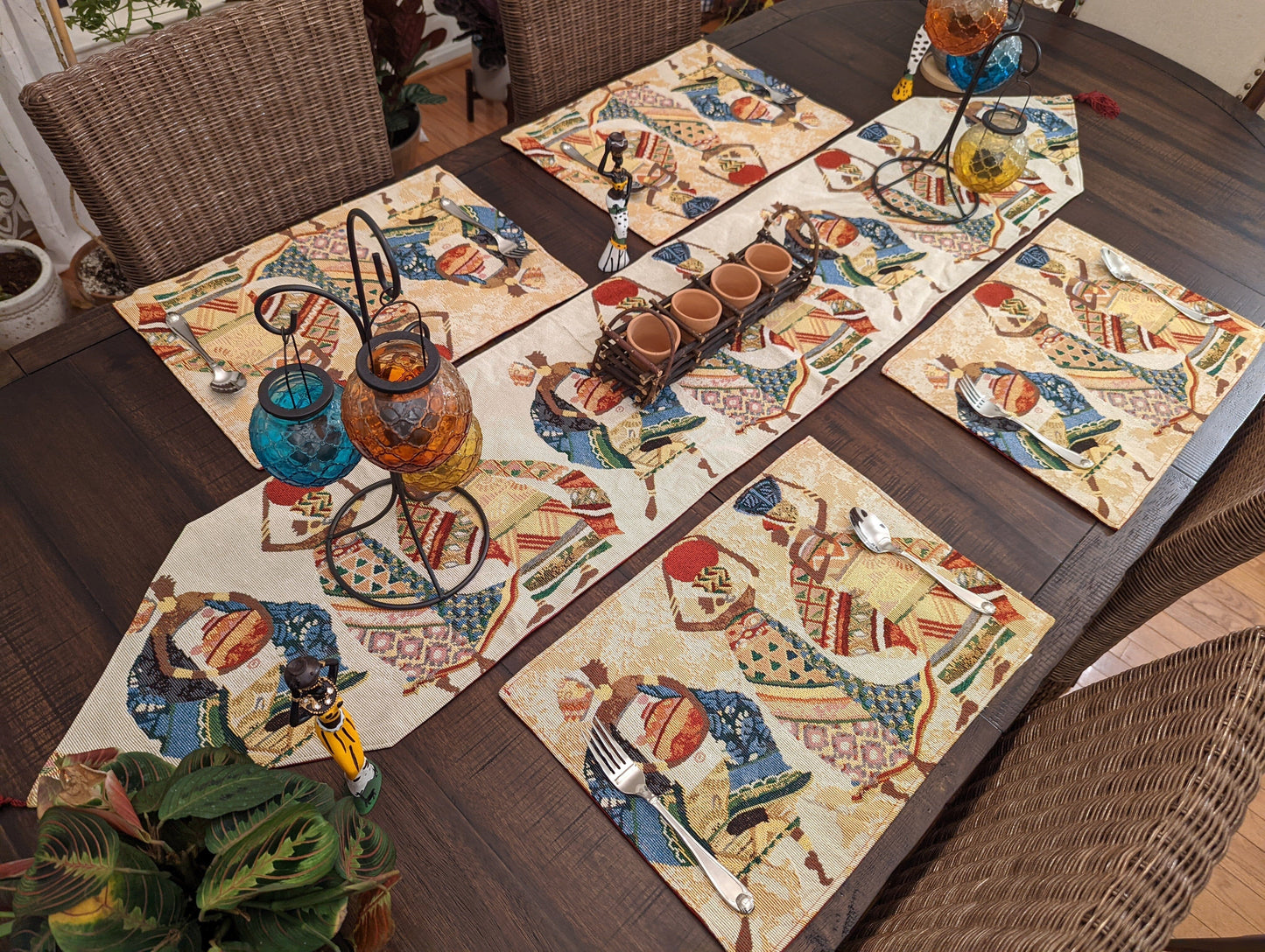 DaDa Bedding Set of 4-Pieces Dancing Women African Kwanzaa Tapestry Dining Table Placemats 13” x 19” (18117)