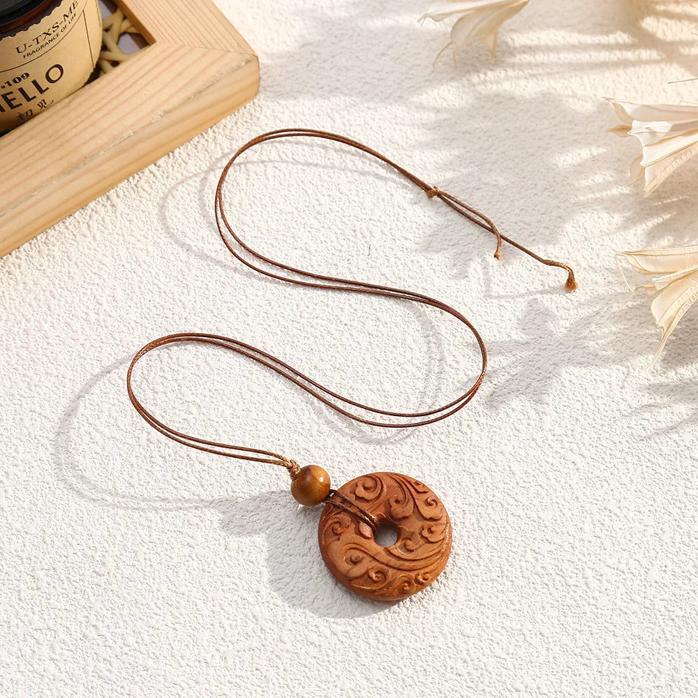 LATS Wooden Water Bottle Pendant Necklace for Women Fashion Sweater Chain Fashion Jewelry Gift Accessories Wholesale