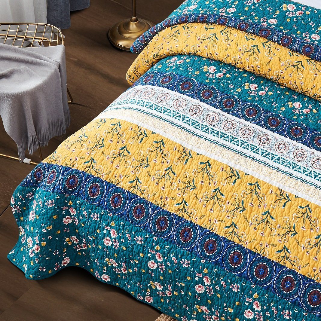 DaDa Bedding Bohemian Patchwork Bed of Wild Flowers Floral Gardenia Green Bedspread Set (JHW-886)