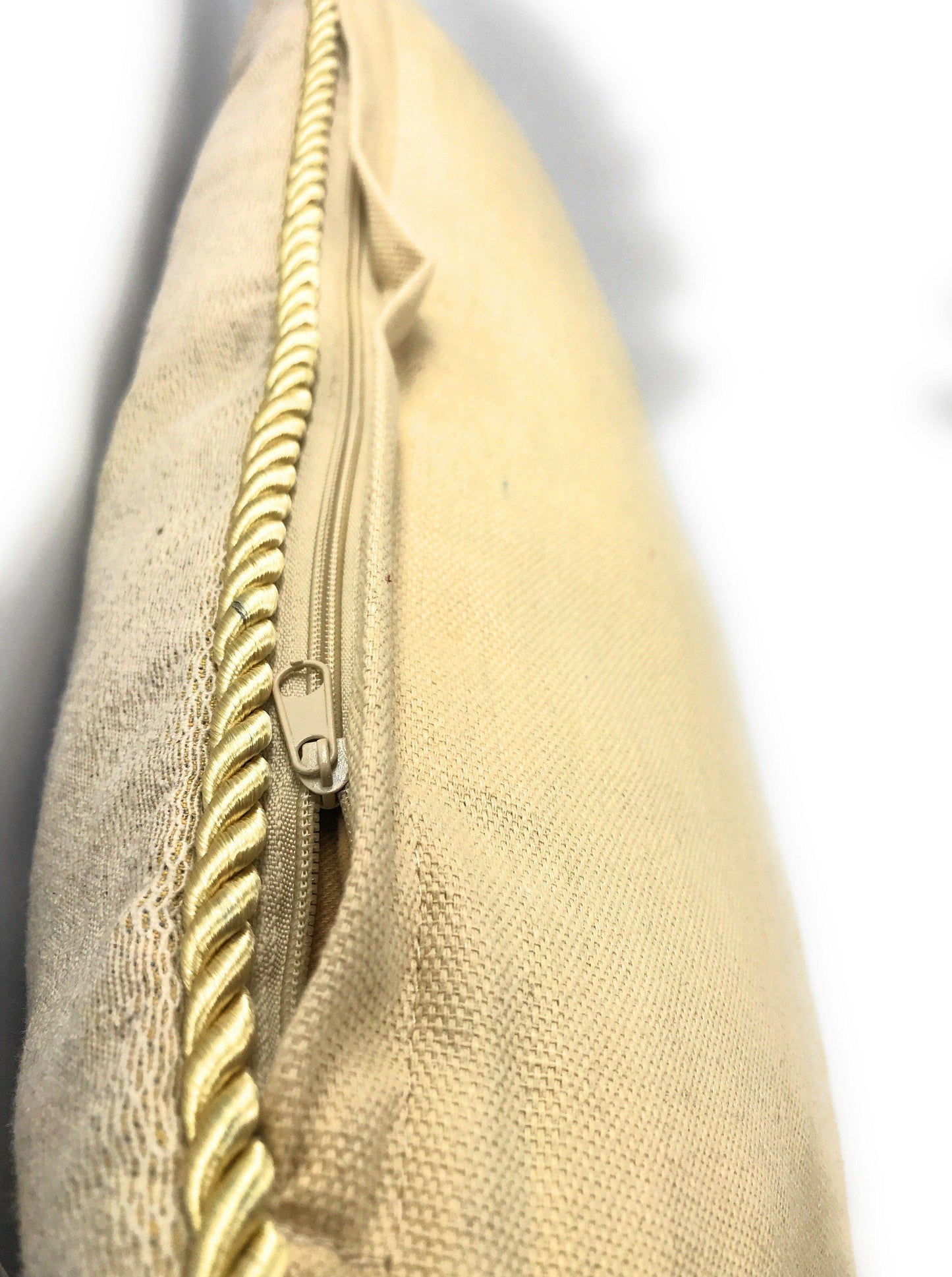 DaDa Bedding Set of 2-Pieces Yellow Apricot Fruits Elegant Tapestry Throw Pillow Covers w/ Inserts - 18" x 18"