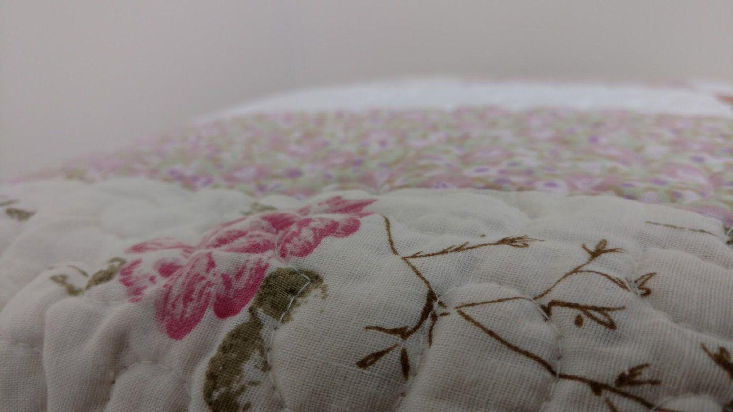 DaDa Bedding Cottage Floral Blossoming Patchwork Quilted Coverlet Bedspread Set (DXJ103112)